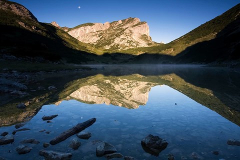 Rofanspitze reflected in Zireiner See