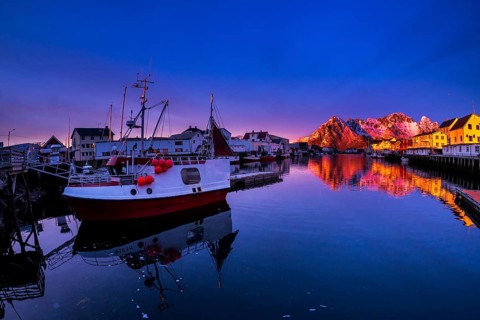 Port of Henningsvaer in the morning