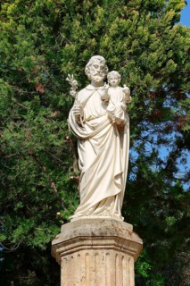 Statue