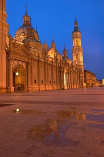 Plaza del Pilar square