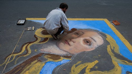 Painter with Renaissance street painting