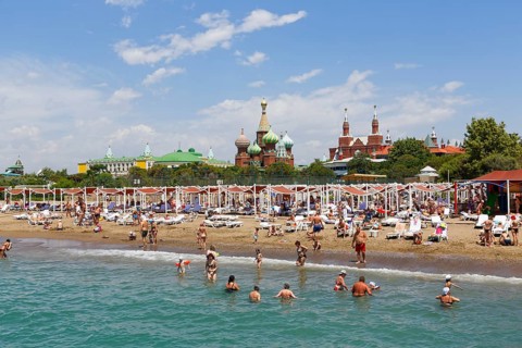 Beach with the Kremlin Palace Hotel