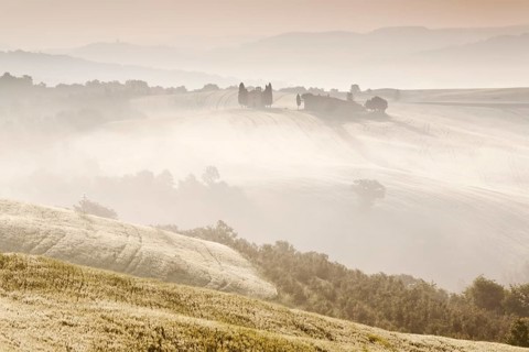 Cappella di Vitaleta in the morning mist