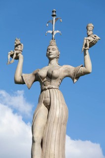 Imperia statue by Peter Lenk