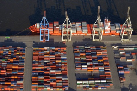 The container ship Santa Teresa of the Hamburg Sud shipping company being loaded and unloaded at Burchardkai container terminal