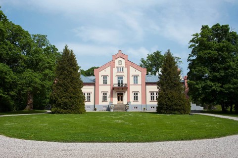 Padaste Manor
