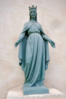 Sculpture of the Madonna