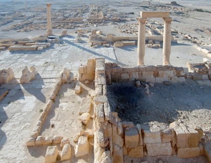 Ruins of the ancient city of Palmyra in the morning light