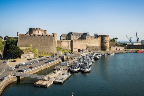 Naval port and fortress