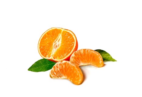 Half a Mandarine and two pieces of Mandarine