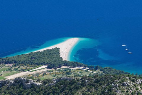 The beach at Zlatni Rat or Golden Horn