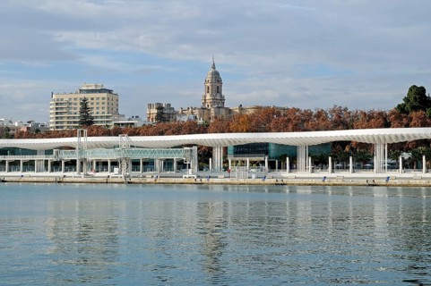 El Palmeral de las Sorpresas waterfront promenade at the harbour