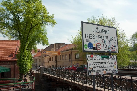 Sign 'State Border of the Republic of Uzupis'
