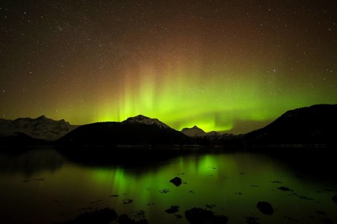 Aurora borealis lights up the Chugach Range