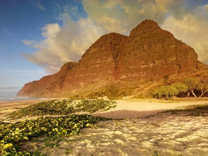 Sandy beach on the Napali Coast