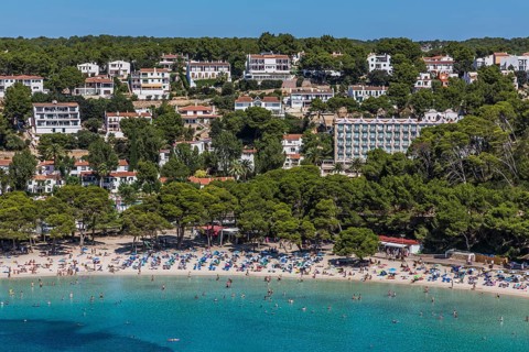 Beach in the bay of Cala Galdana