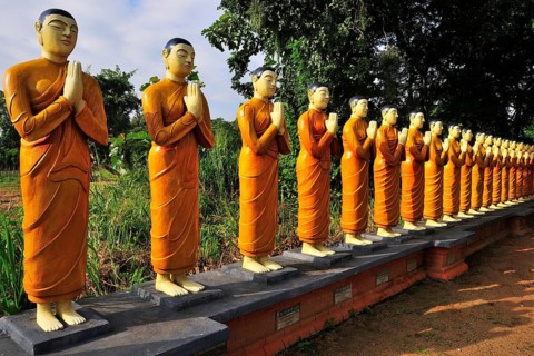 Figures of Buddhist nuns