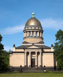 Mausoleum in Georgium Park