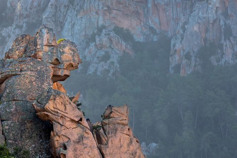 Bizarre rock erosions