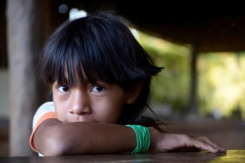 Girl of the Xavantes poeples in the village of Nova Vida near the mission of Sangradouro