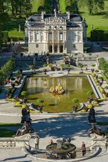 Water parterre with the Flora fountain