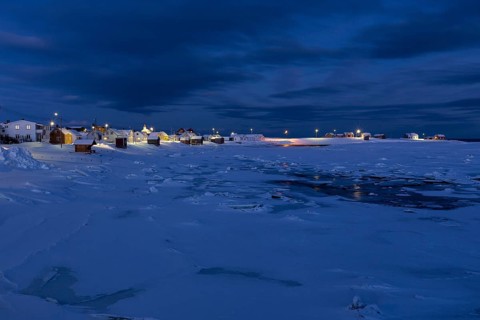 View of the village of Skallelv at dusk