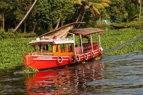 Red boat