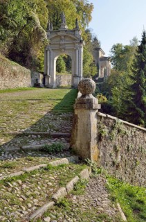 Arco di San Ambrosio arch and Chapel XI