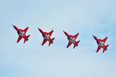 Formation flight of the Patrouille Suisse with the Northrop F-5E Tiger II
