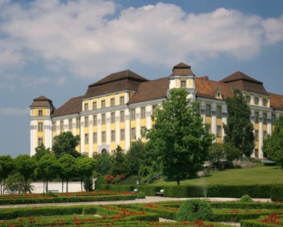 Neues Schloss or New Palace