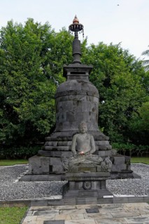 Buddha statue