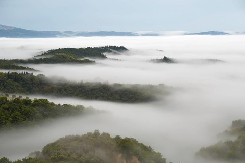 Fog in the valleys of the Crete Senesi