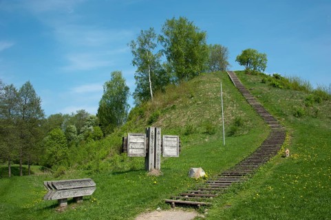 MerkinÄ— mound