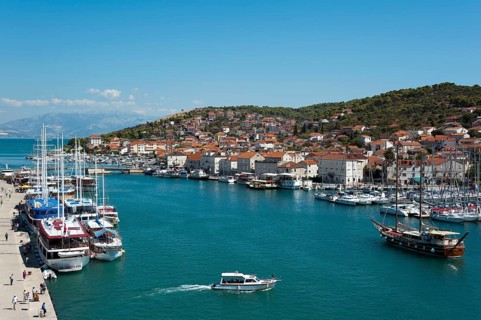 View from Kamerlengo Castle of the harbour with the promenade