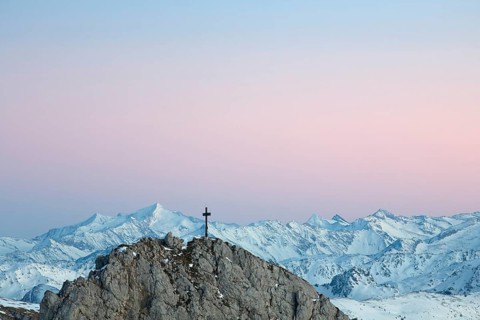 The summit cross of the Haidachstellwand