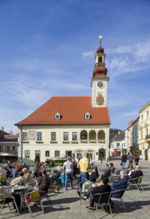 Town Hall and cafe in the main square