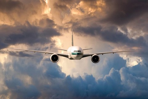 Cathay Pacific Boeing 777-367 ER in flight