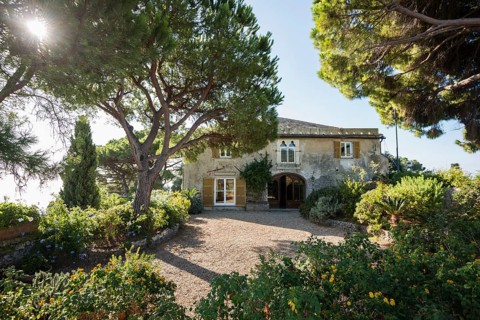 Castello Brown