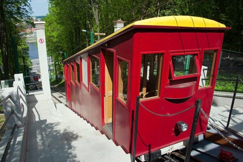 Funicular railway