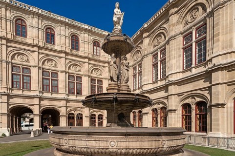 Opera fountain at the Vienna State Opera