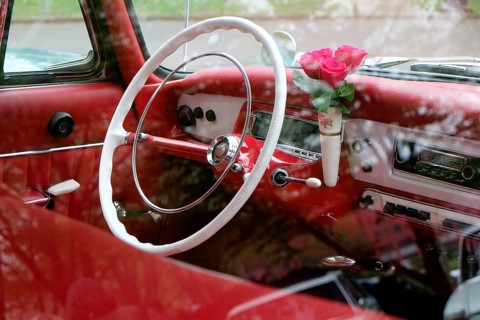 Steering wheel and dashboard of a Russian Tatra 603
