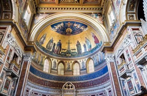 Apse of the choir with mosaics by Jacopo Torriti and Jacopo da Camerino