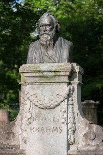 Johannes Brahms monument