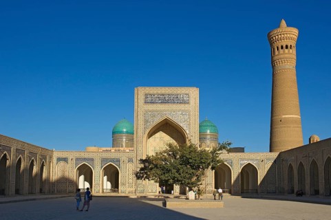 Kalon Mosque and minaret