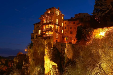 Casas Colgadas