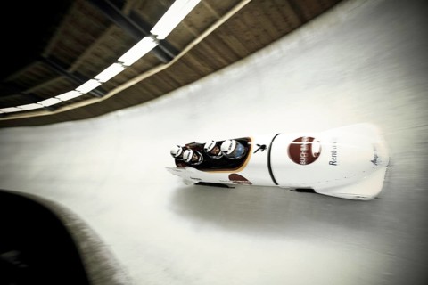 Race bob in the ice channel