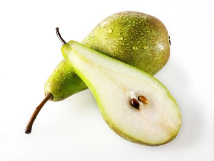 Fresh Conference pears whole and cut