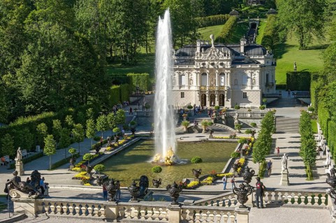 Flora fountain with a water fountain