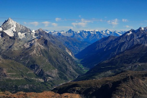 View from Klein Matterhorn on the Matter Valley