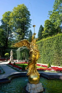 Golden fountain figure of the goddess Fama